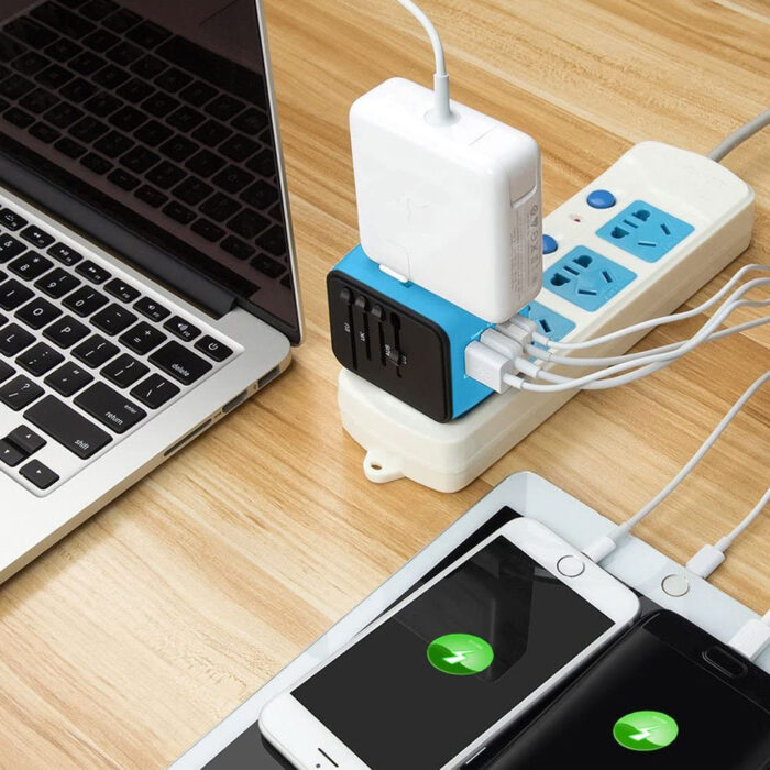 Adaptador de corriente universal con cargador de pared de alta velocidad de 2.4 A 4 USB