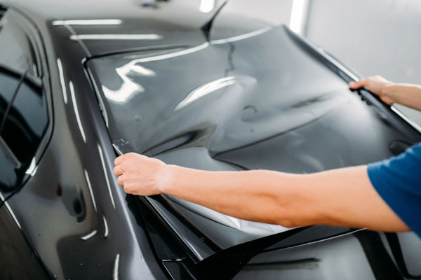 Colocación de papel ahumado Dyed Premium o papel Nano Carbón para auto